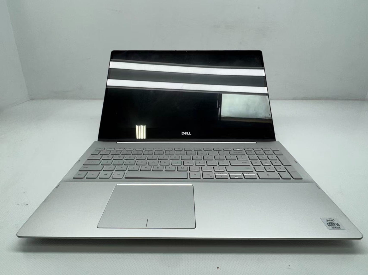 Dell inspiron 7591 Touch Laptop Intel i5-10210U @1.60GHz 16GB 256GB Win11 W/AC