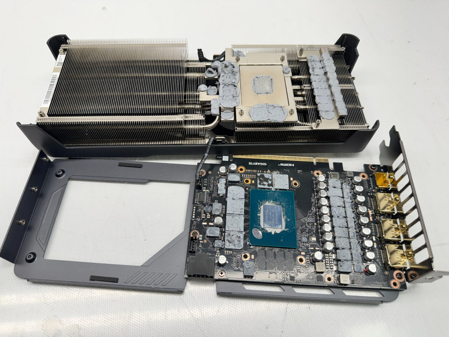 For Parts GIGABYTE GeForce RTX 5070 EAGLE OC 12GB GDDR7 GV-N5070EAGLE *READ*