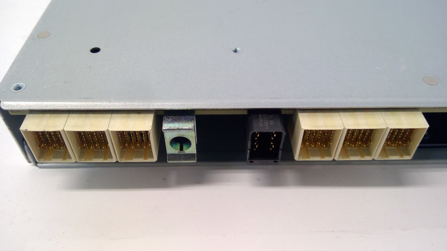 IBM 00AR004 Storwize V3700 Node Canister Controller R0636-F0001-01 - Read