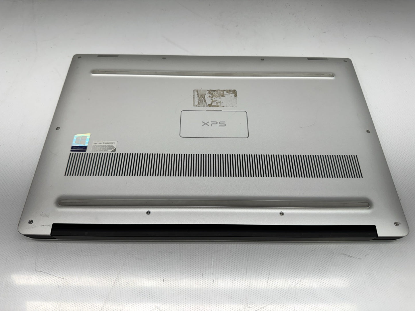 Dell XPS 15 7590 Laptop i9-9980HK@2.4GHz 32GB 1TB GTX 1650 Win11 w/AC   **READ**