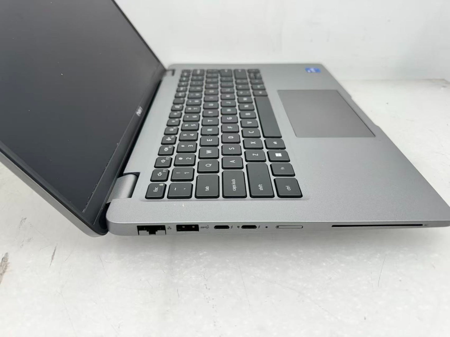 Dell Latitude 5540 LT Intel FHD i7-1355U@1.7GHz 16G 256G Windows 11 w/AC