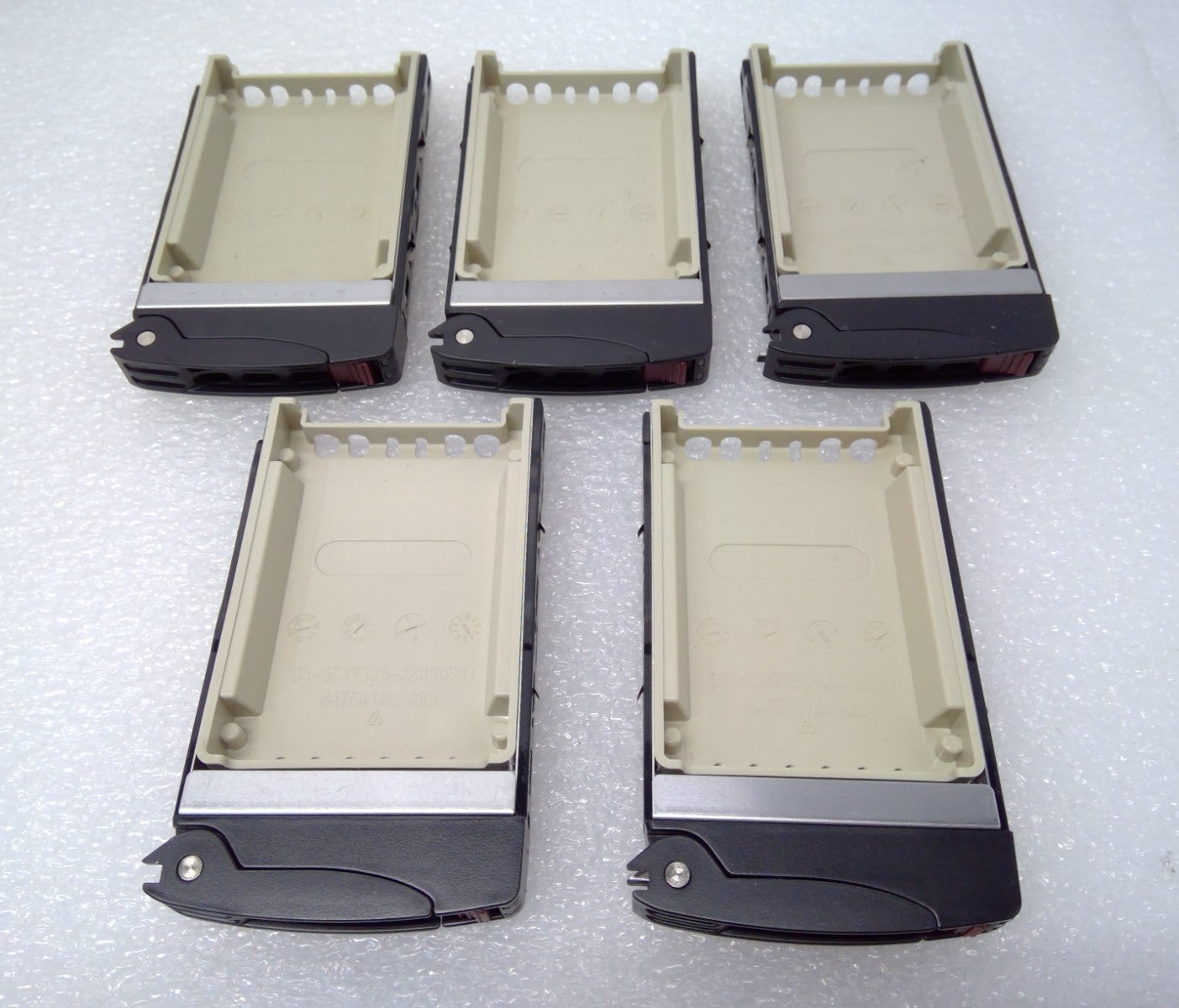 LOT OF 5 Supermicro 2.5" SATA SAS HDD Caddy Tray&Slot Filer 01-SB16105-XX00C102E
