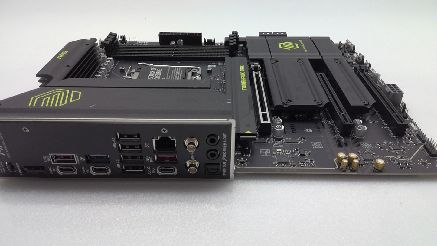 MSI MAG B850 TOMAHAWK MAX WIFI ATX Motherboard  AM5 - AMD B850