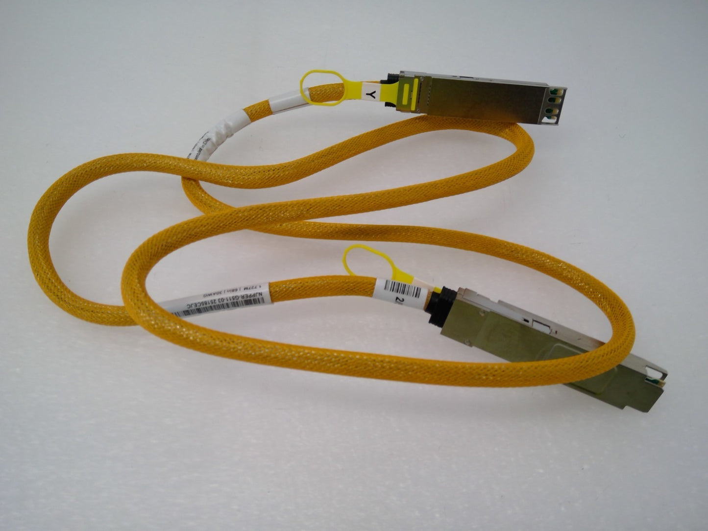 Amphenol 400G OSFP DAC Cable 1.727m 30AWG  NJPPER-G511-03 1155862-03