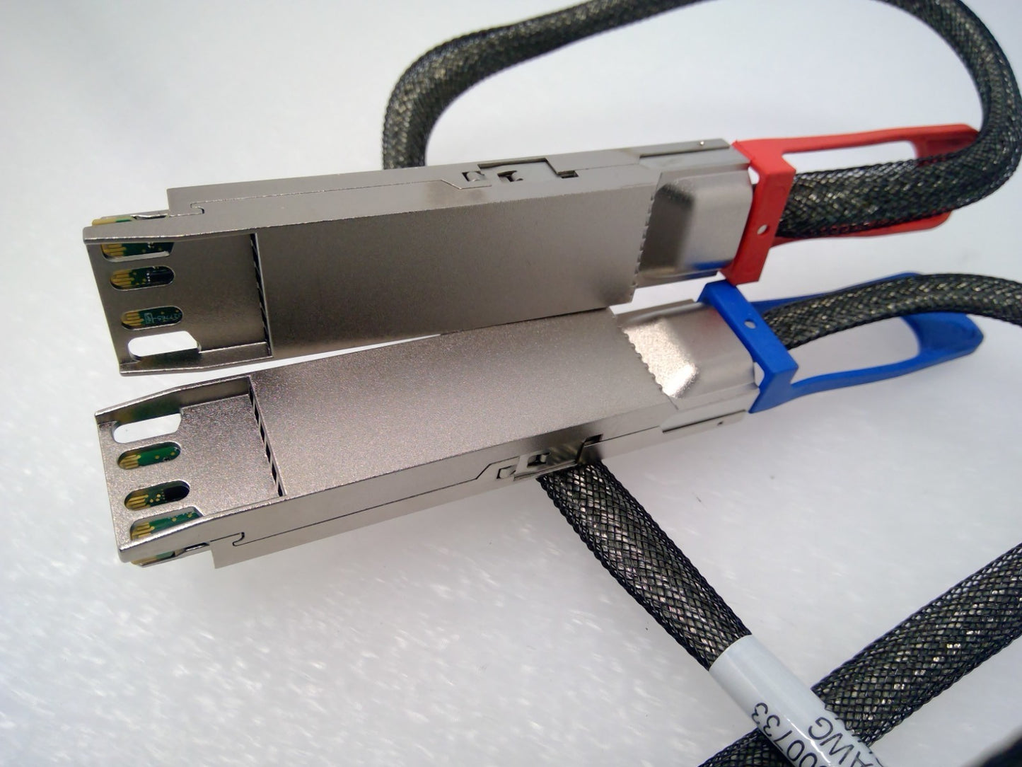 TE Connectivity 2352254-2 2x800G OSFP to OSFP Passive DAC Cable 32AWG 0.851M AI