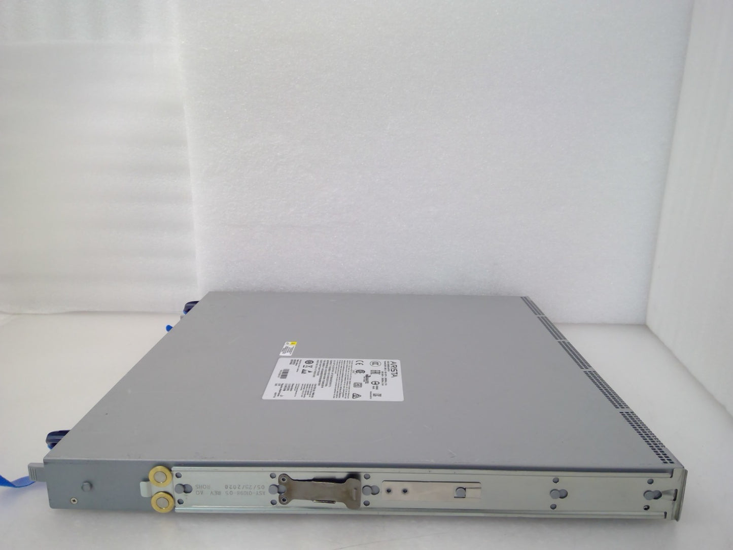 ARISTA DCS-7050SX3-48YC8 DATA CENTER SWITCH w/ 48x 25G SFP + 8x 100 QSFP  2x 500