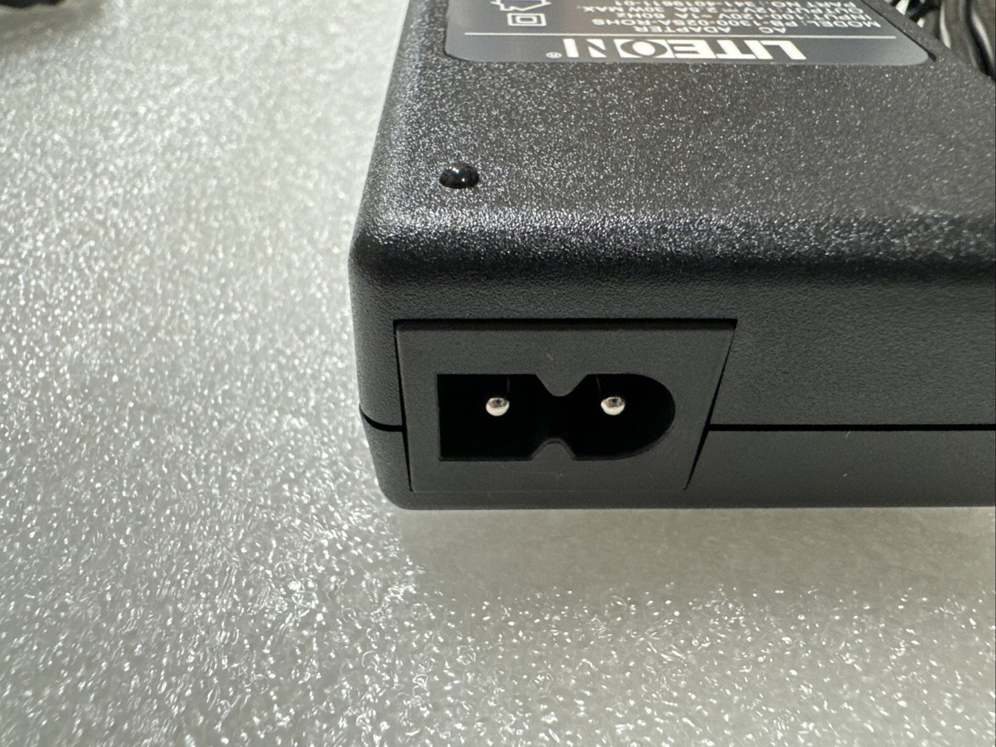 Lot of 10 - LITEON 30W 12V 2.5A Charger AC Adapter Power Supply PB-1300-02SA