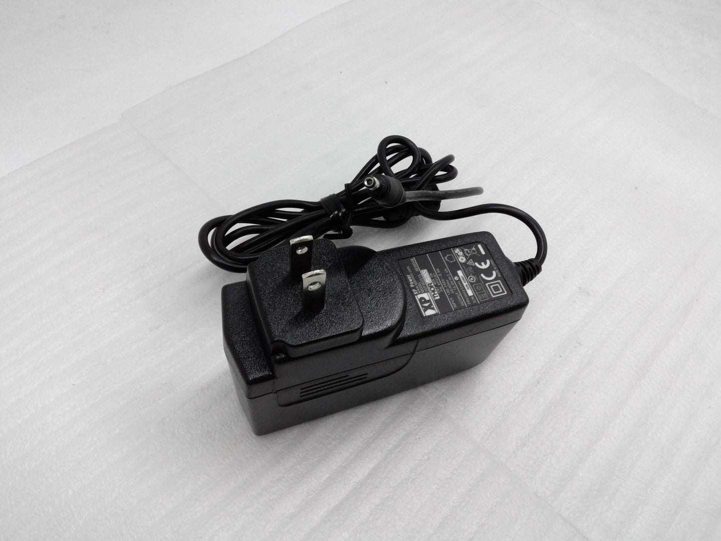 XP Power 36W 15V 2.4A AC Adapter Power Supply VEP36US15 XE0934B 5.5mm
