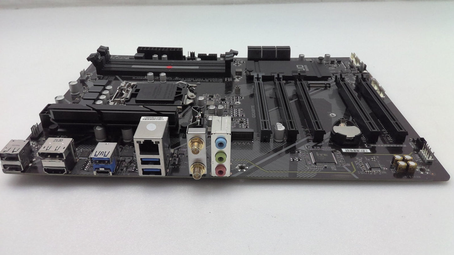 GIGABYTE B560 DS3H AC Motherboard DDR4 LGA1200 WiFi Card *Dtails*