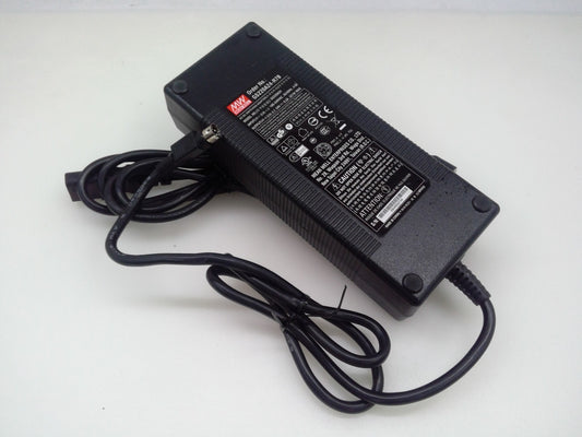 Mean Well GS220A24 GS220A24-R7B 24V ~ 9.2A  221W AC/DC Switching Adapter 4-Pin