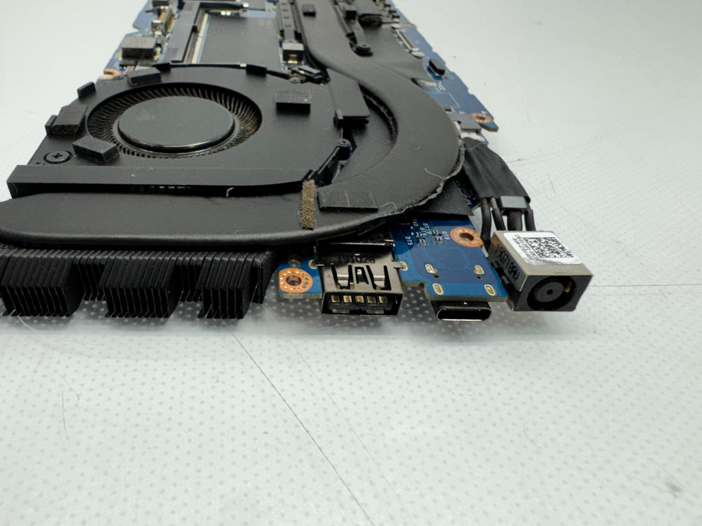 Dell Latitude 5401 Motherboard Intel i9-9850H@2.60GHz MX150 P/N 06YY9J
