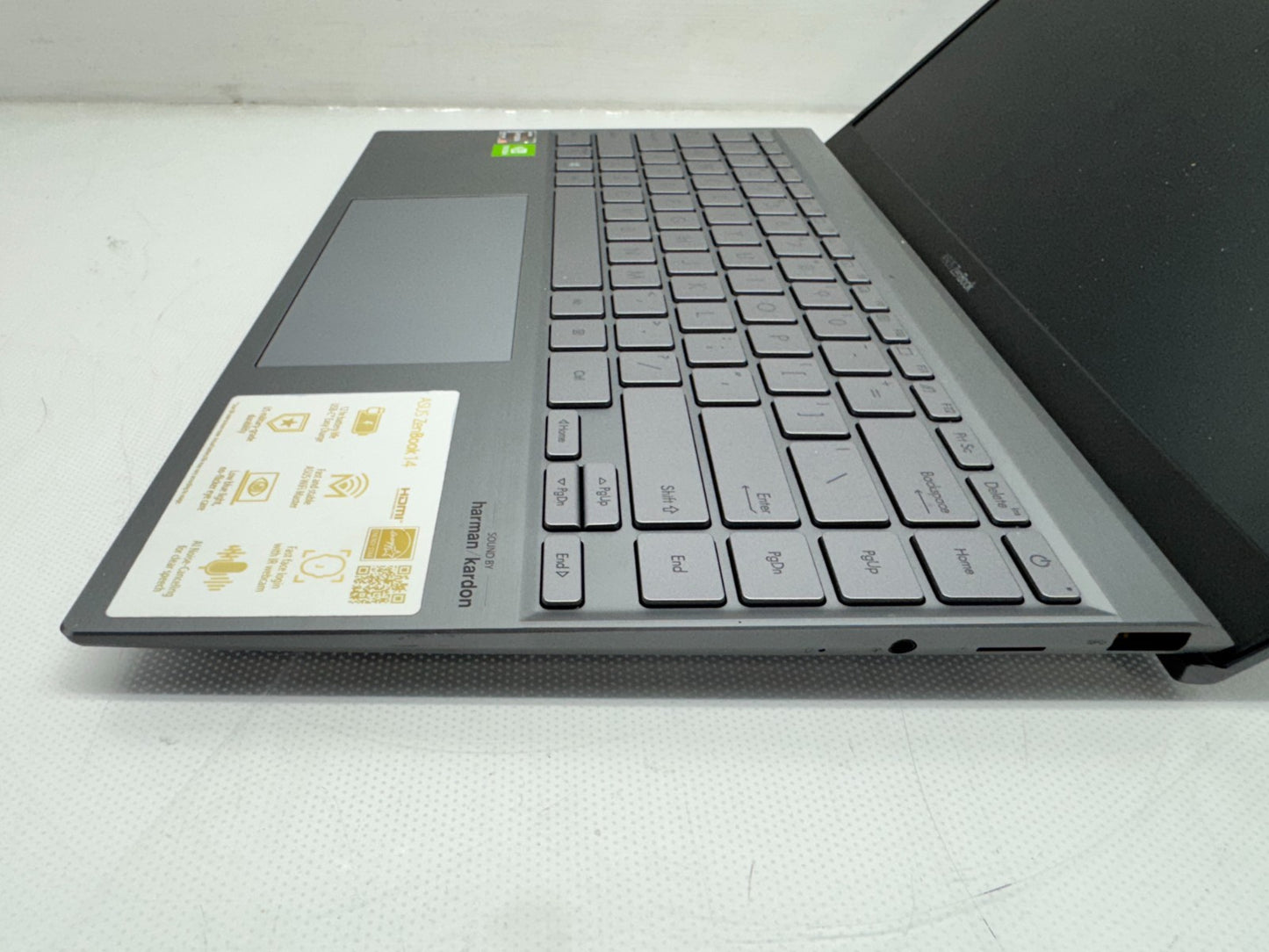 ASUS Zenbook UX425UG Ryzen 5 5500U 8GB RAM 256GB Windows 11 MX450 W/AC *READ*