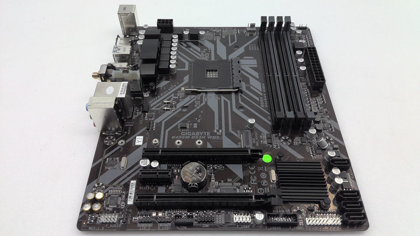 GIGABYTE B450M DS3H WiFI AMD AM4 micro ATX Motherboard *Read*
