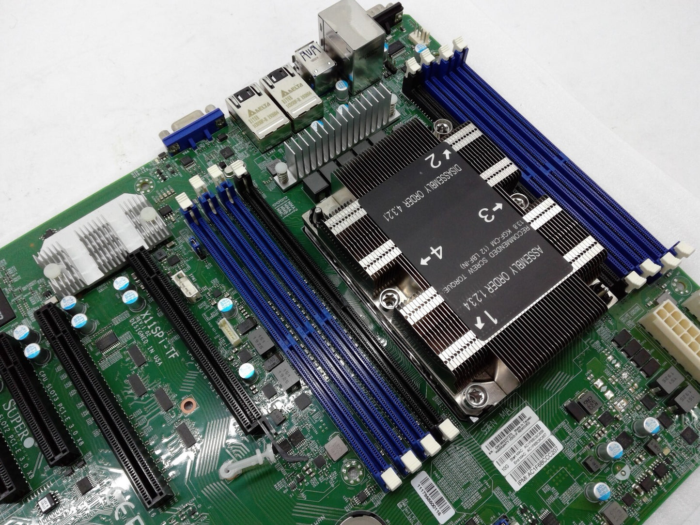 Supermicro X11SPi-TF Socket LGA3674 DDR4 W/Heatsink Motherboard