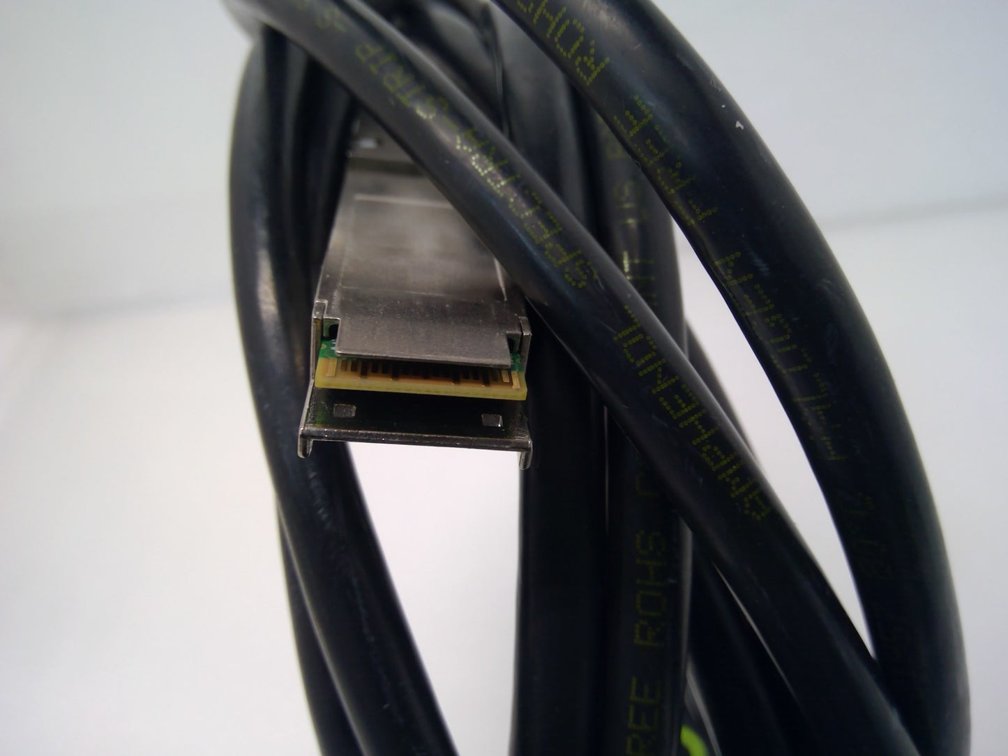 Amphenol NDARHT-F329 40G QSFP+ to 2x QSFP+ 40G Y-Splitter Cable 3.5m Rugged HT