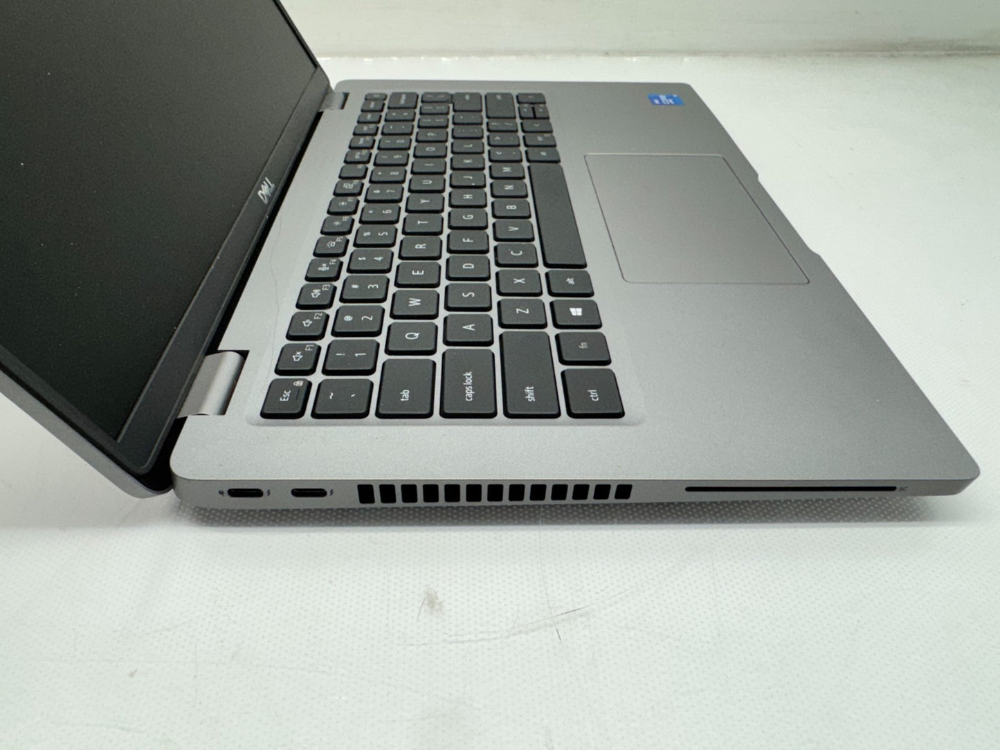 Dell Latitude 5420 1366 x 768 i5-1145G7@2.4GHz 16G 256G SSD W/AC Win 11 **Read*