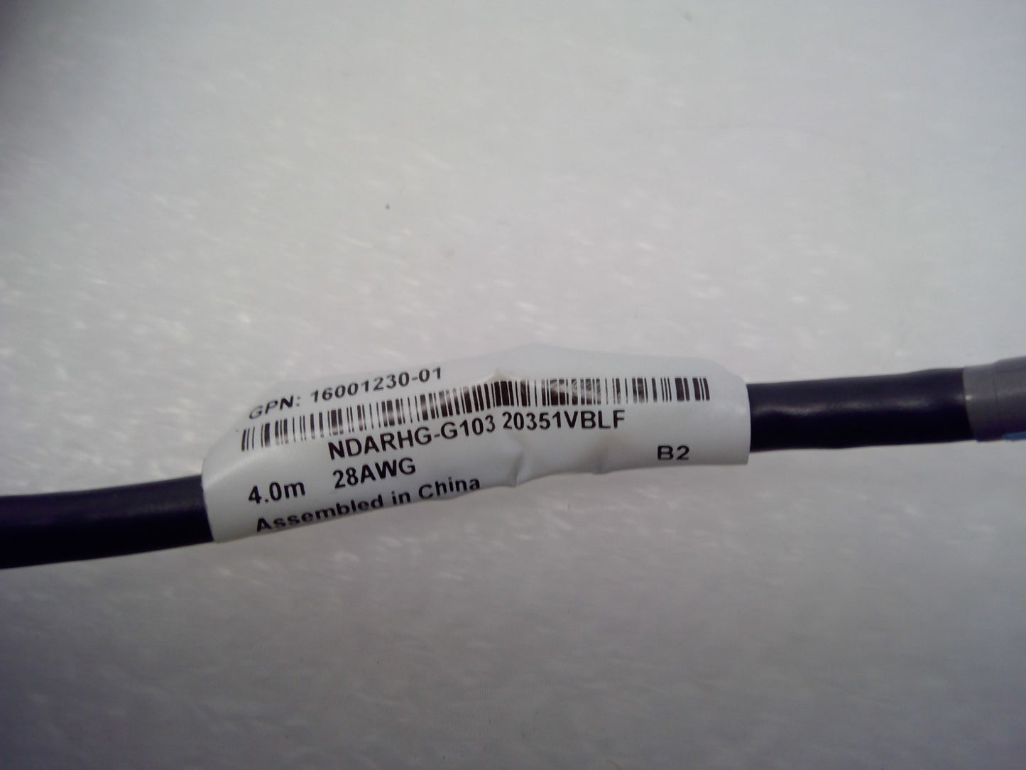 Amphenol 200G QSFP56 TO 2X100G QSFP28 HDR Splitter DAC 4M 28AWG NDARHG-G103