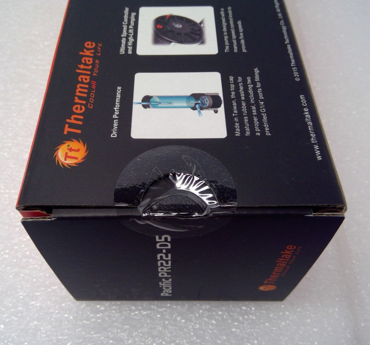 Thermaltake Pacific PR22-D5 300ml Reservoir & Adjustable D5 Pump Combo