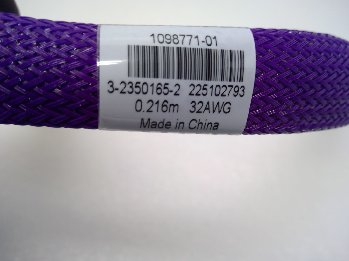 TE Connectivity 3-2350165-2 Sliver Internal Cable Assembly 32AWG 0.216M Data