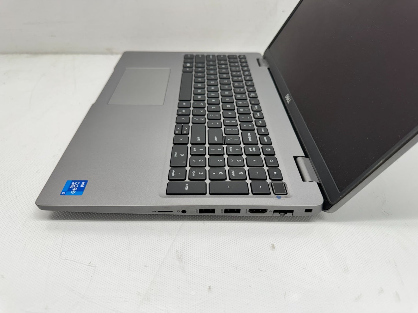 Dell Latitude 5520 Laptop i7-1185G7@3.0GHz 16GB 256G MX 450 Win 11 *READ*
