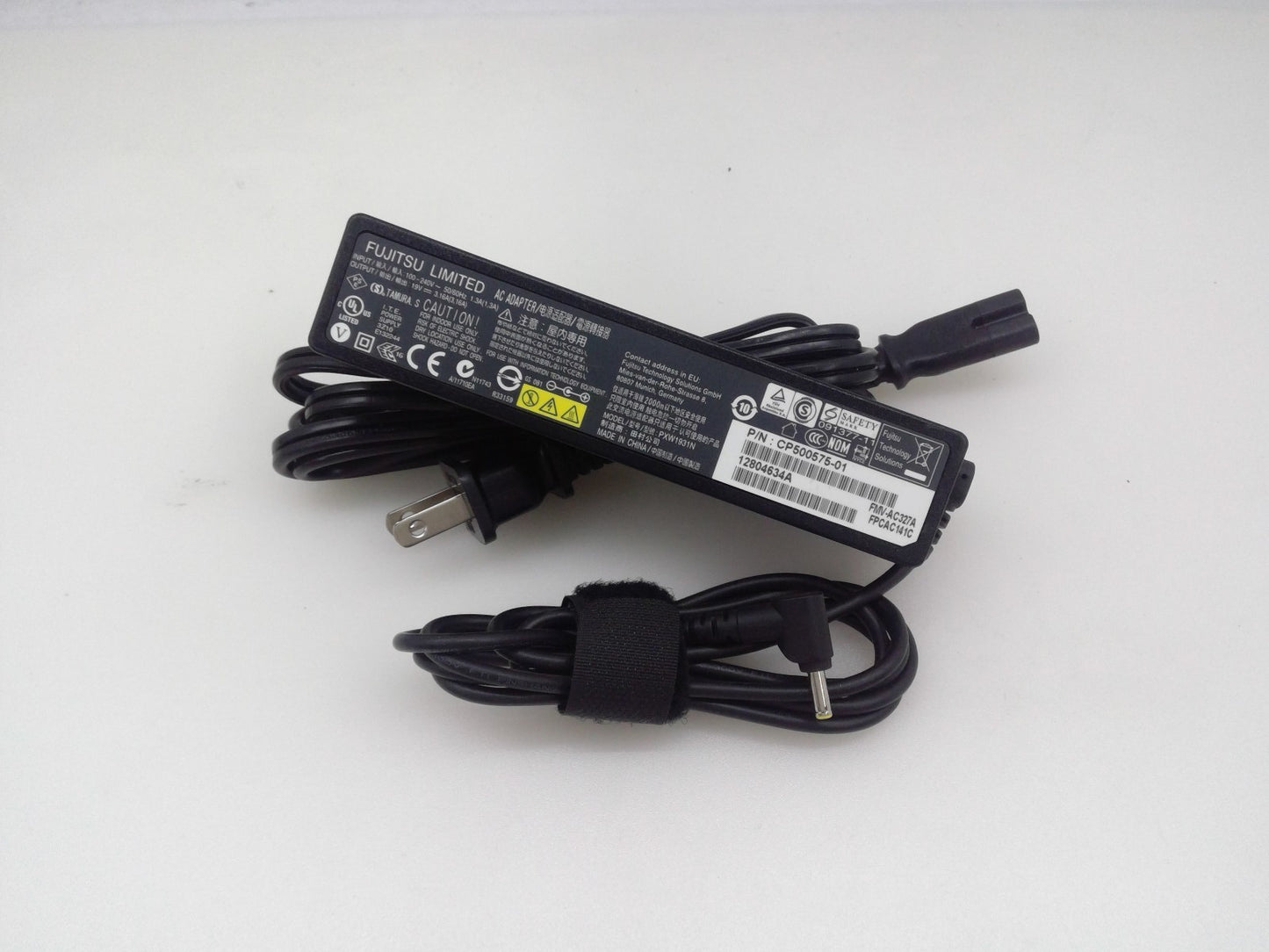 Fujitsu PXW1931N 3.5*1.35mm 19V 3.16A Power Supply Adapter Charger Plug
