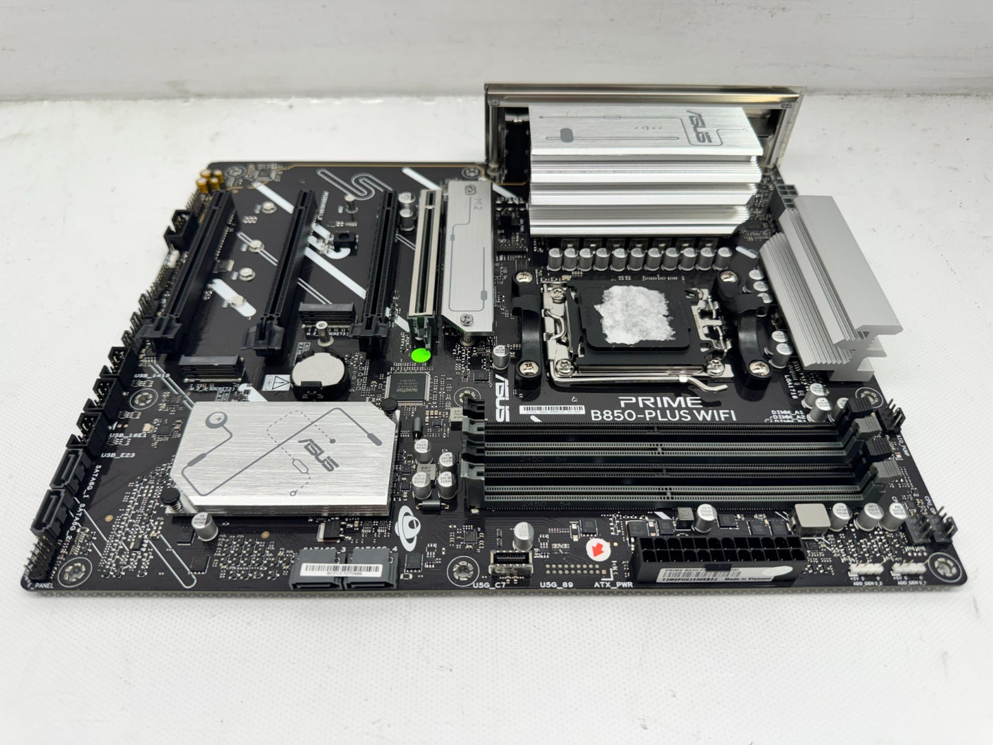 ASUS PRIME B850-PLUS WIFI Motherboard DDR5 AMD  Socket AM5 *READ*