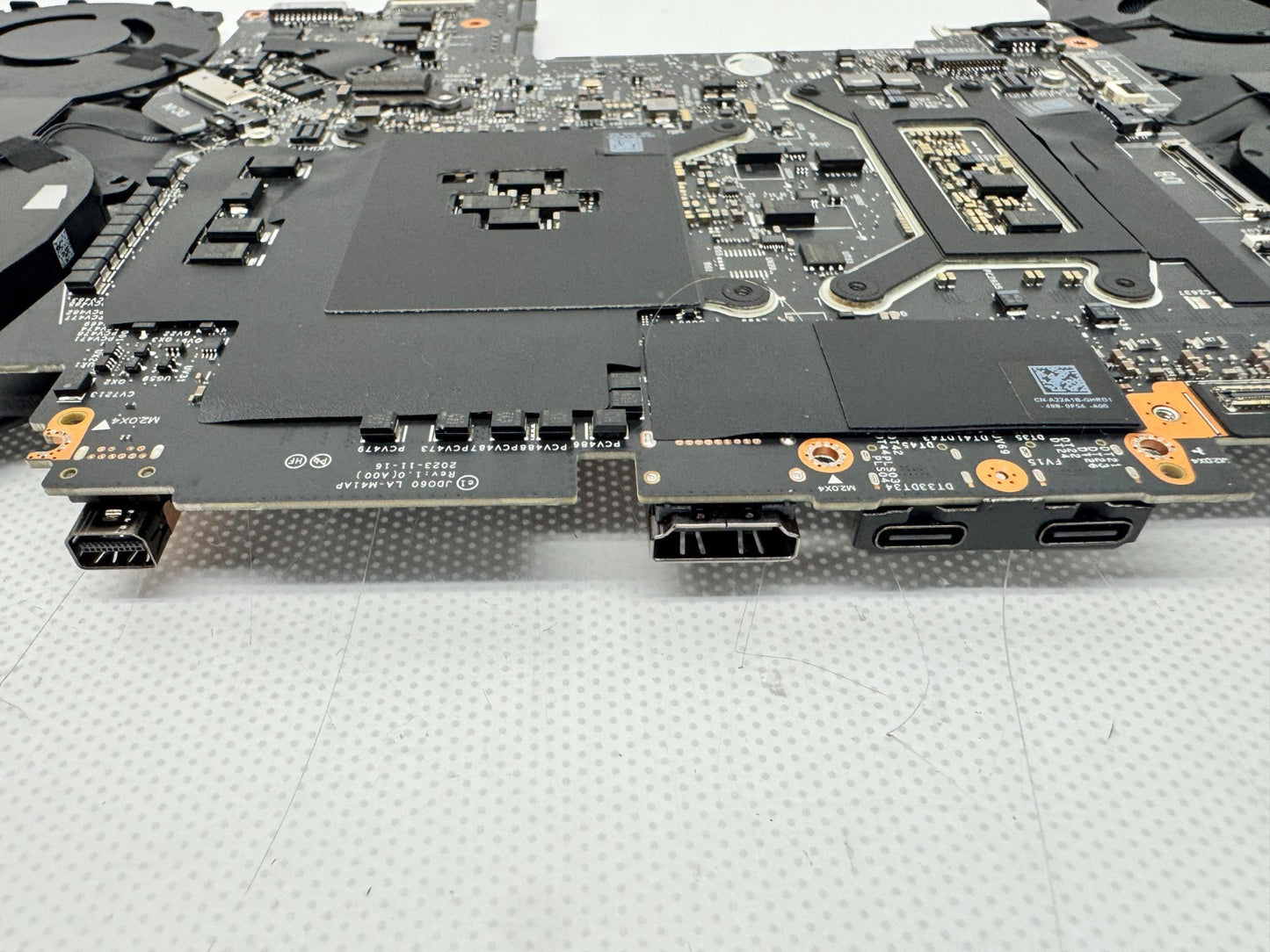 Alienware X16 R2 Motherboard Ultra 9 185H@3.9GHz 32GB RTX 4090 LA-M41AP