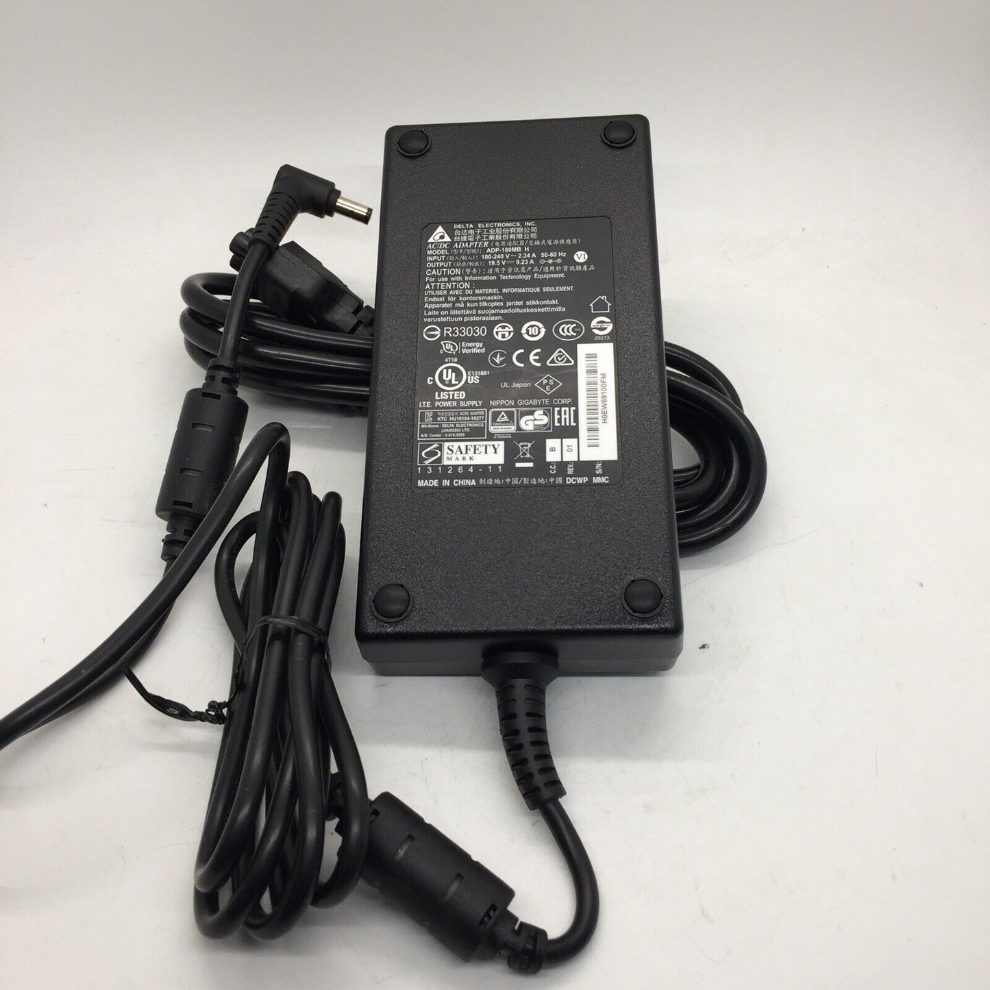 Original DELTA  AC Adapter ADP-180MB H 19.5V 9.23A 50-60Hz 180W