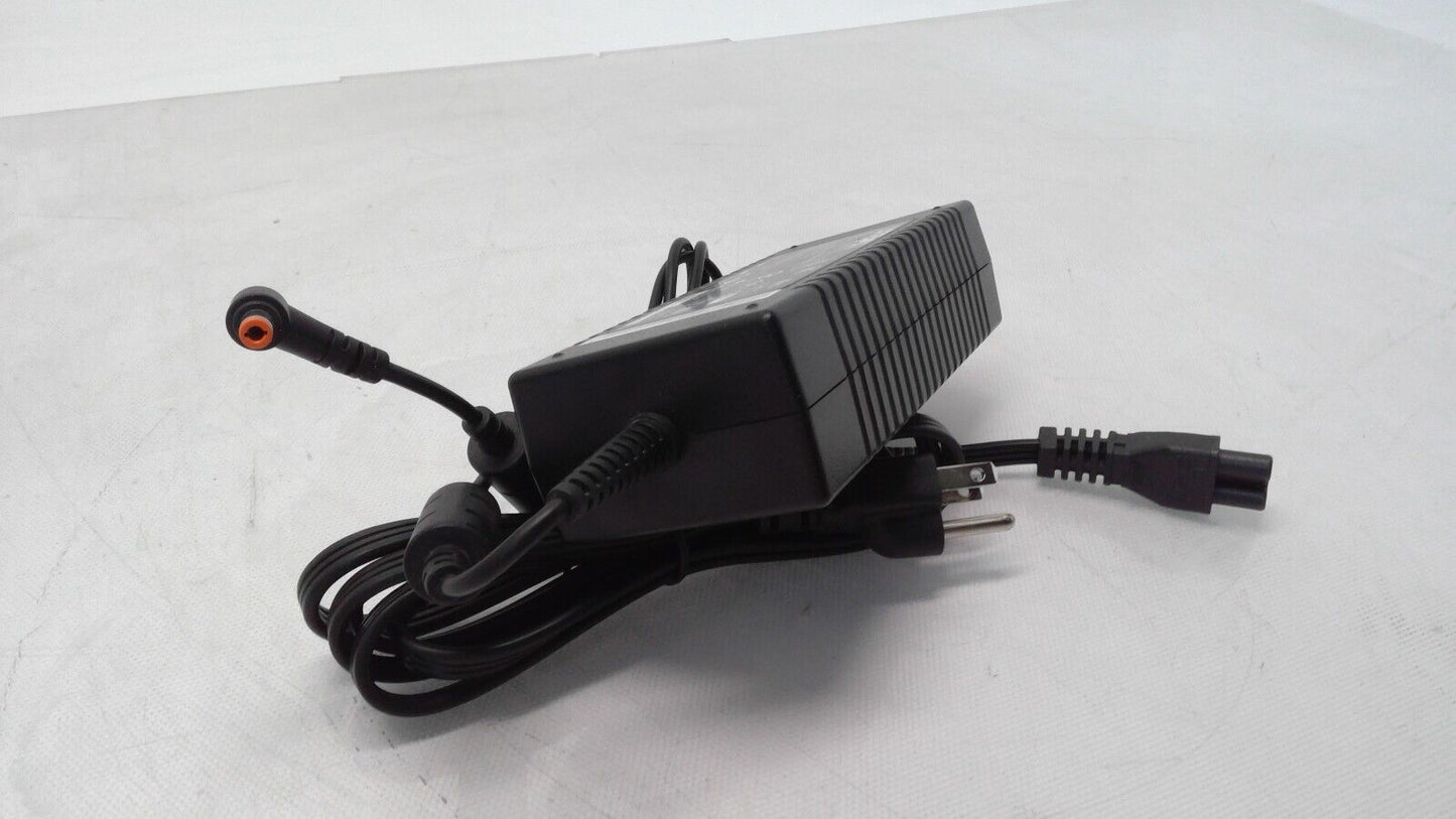 LiteOn AC Adapter 135W  PA-1131-07 19V 7.1A W 5.5mm Power Cord