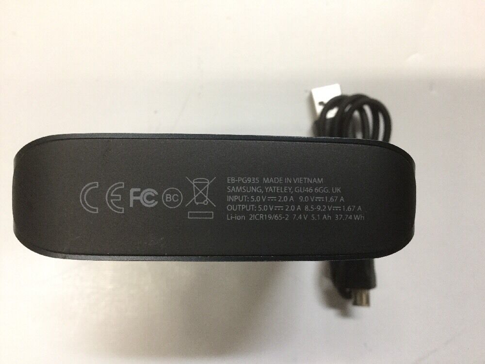 OEM Samsung Fast Charge 10200 mAh Portable Battery Charging Power Bank Charger