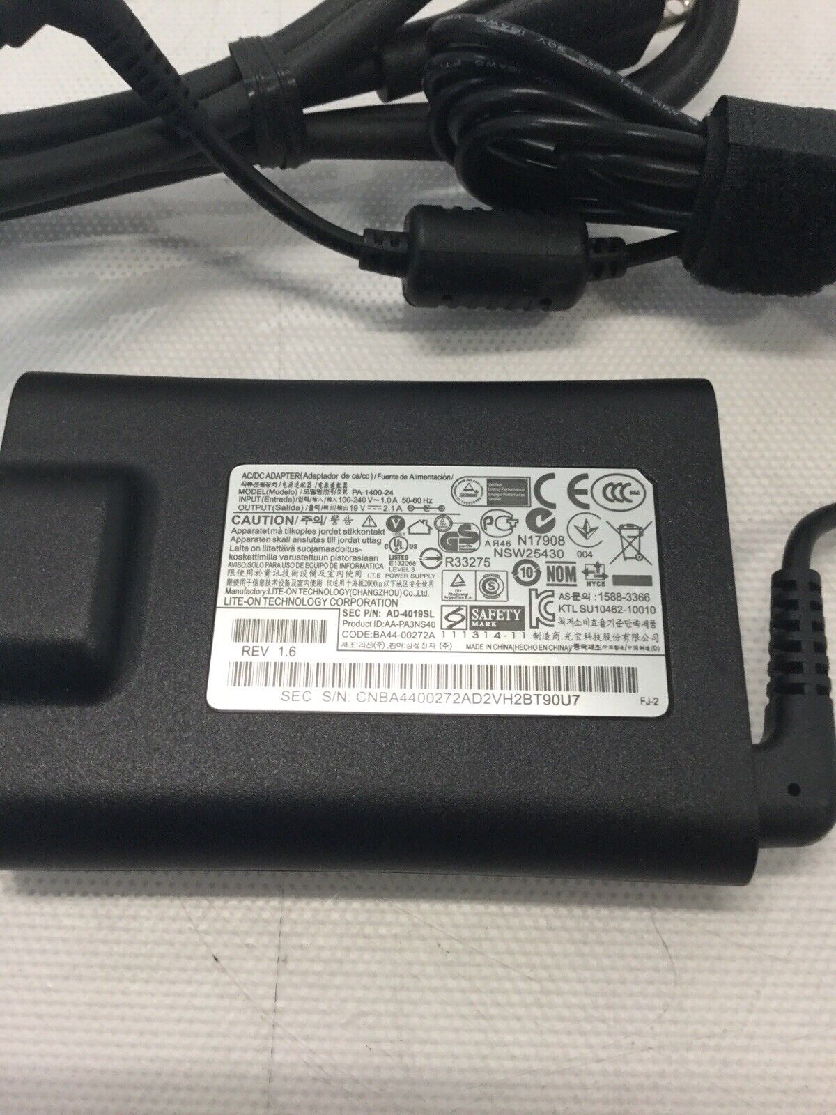 Genuine OEM Samsung PA-1400-24 AC Adapter Power Supply 19V 2.1A