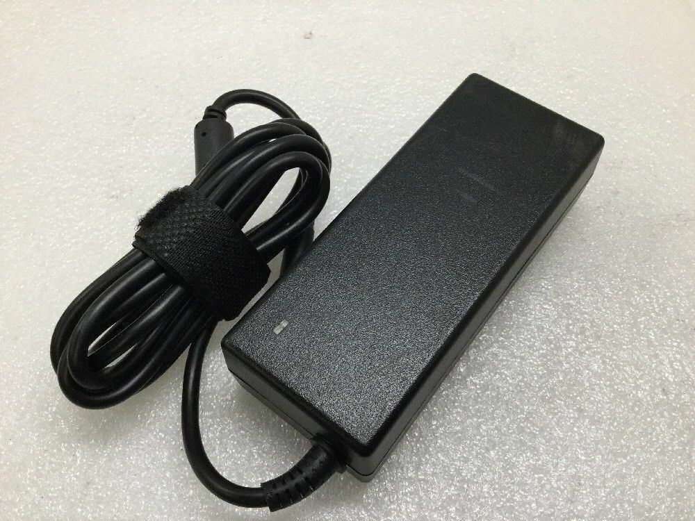 OEM Dell 90W VRJN1 DA90PM111 PA-1900 Power Adapter Charger 19.5V 4.62A 4.5x3.0mm