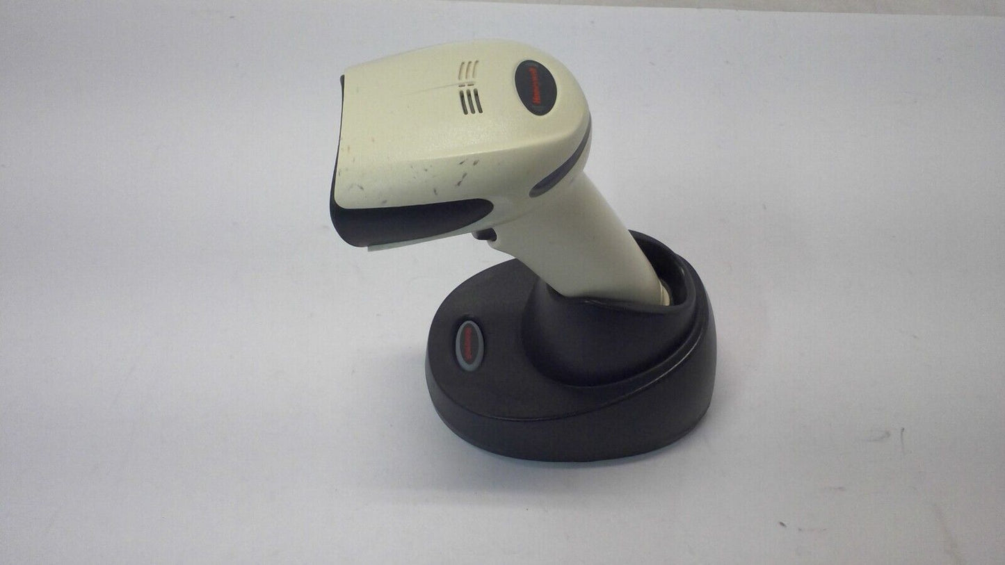 Honeywell Xenon 1902HHD-0 Handheld Barcode Scanner Xeon w/ Base CCB01-010BT