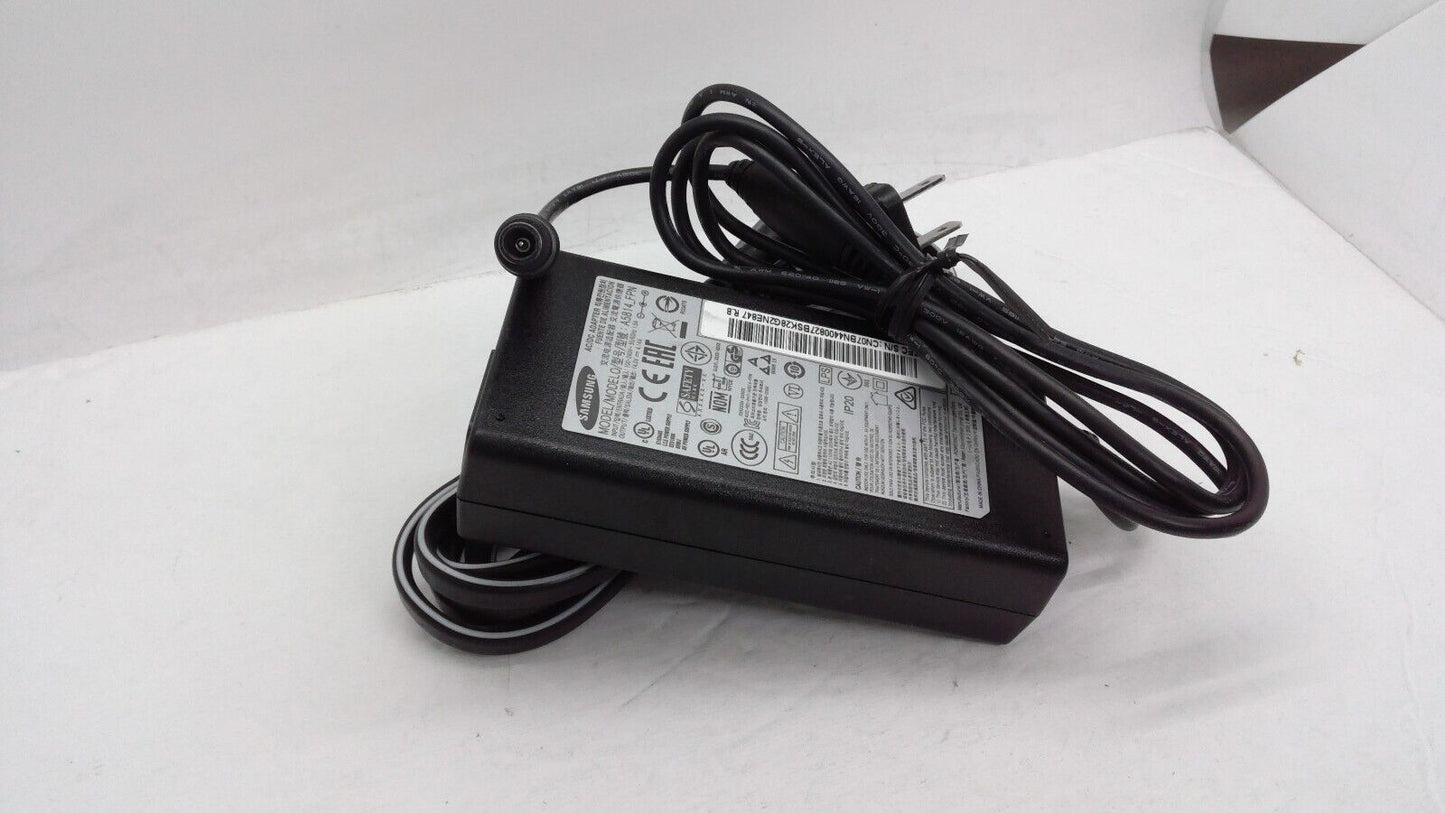 Genuine Samsung AC/DC Adapter 58W Power Supply A5814-FPN 14V 4.14A w/Cord