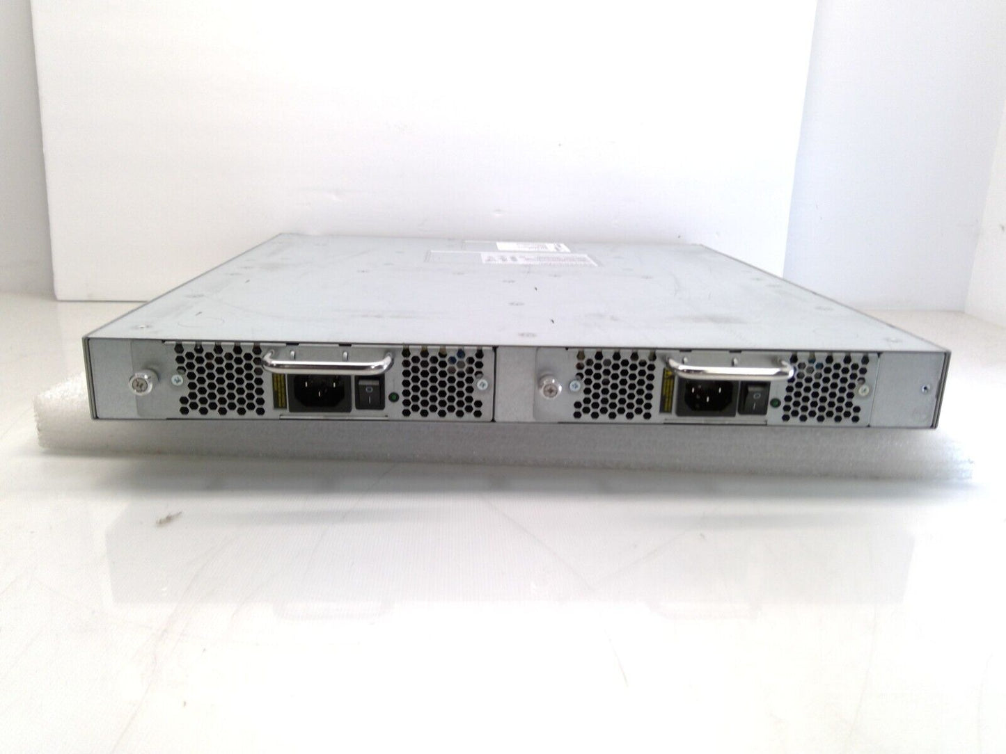 HP SN6000B 16Gb 48-port Managed Fibre Channel Switch  w/24 port License Active