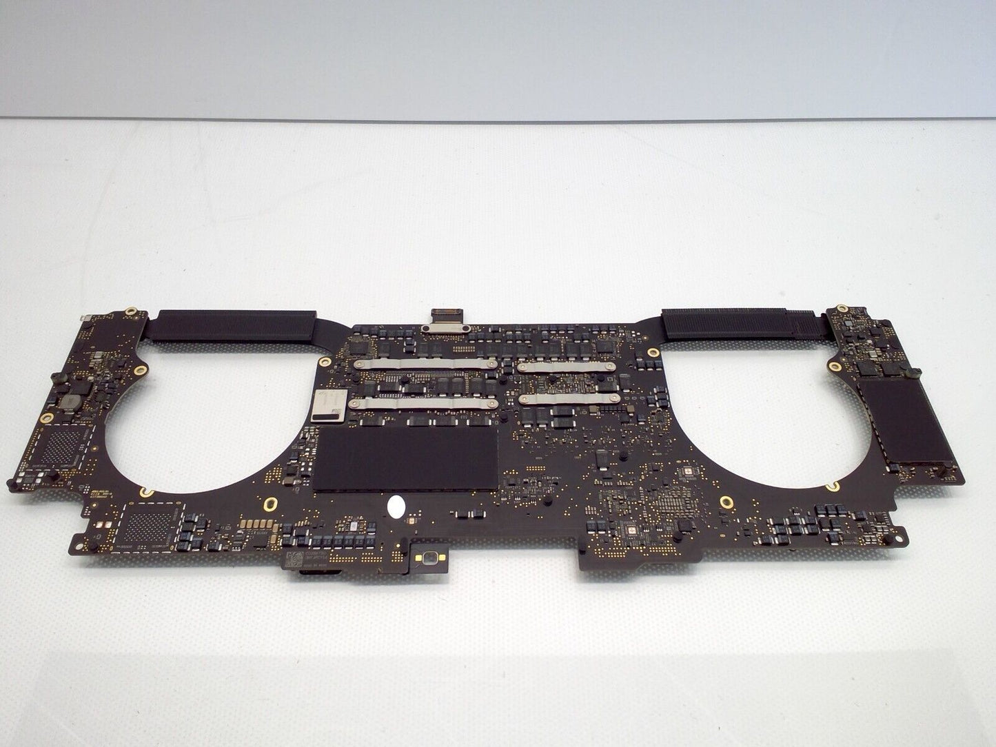 Apple A1990 MacBook 15" Logic Board 2018 i7 @2.6Ghz 16G 512G 820-01041-A 560x-4G