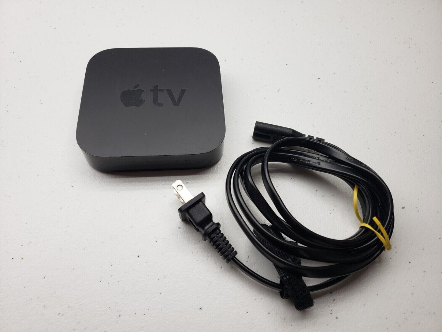 Apple TV (3rd Generation) Smart Media Streaming Player A1469 / A1427