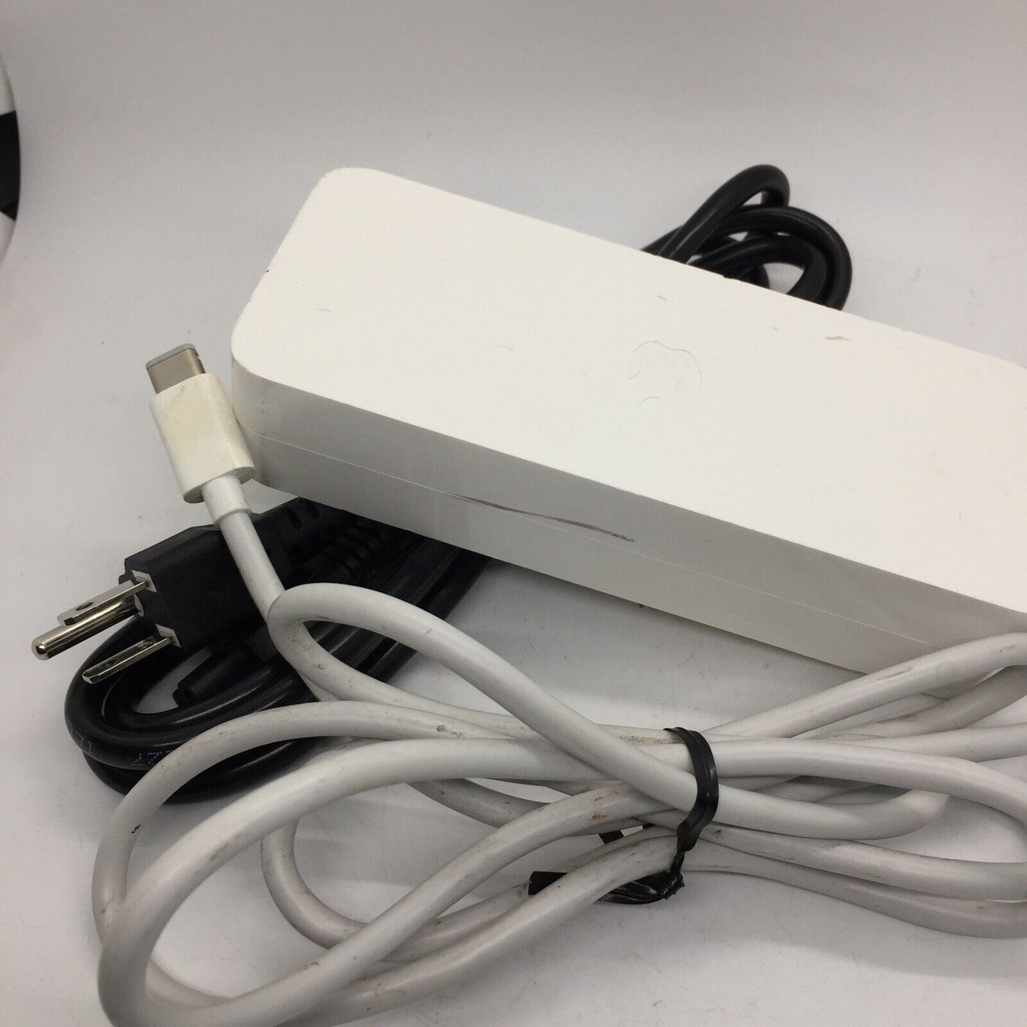 Genuine Apple A1188 AC Power Adapter 18.5V 6.0A 110W for Mac Mini OEM