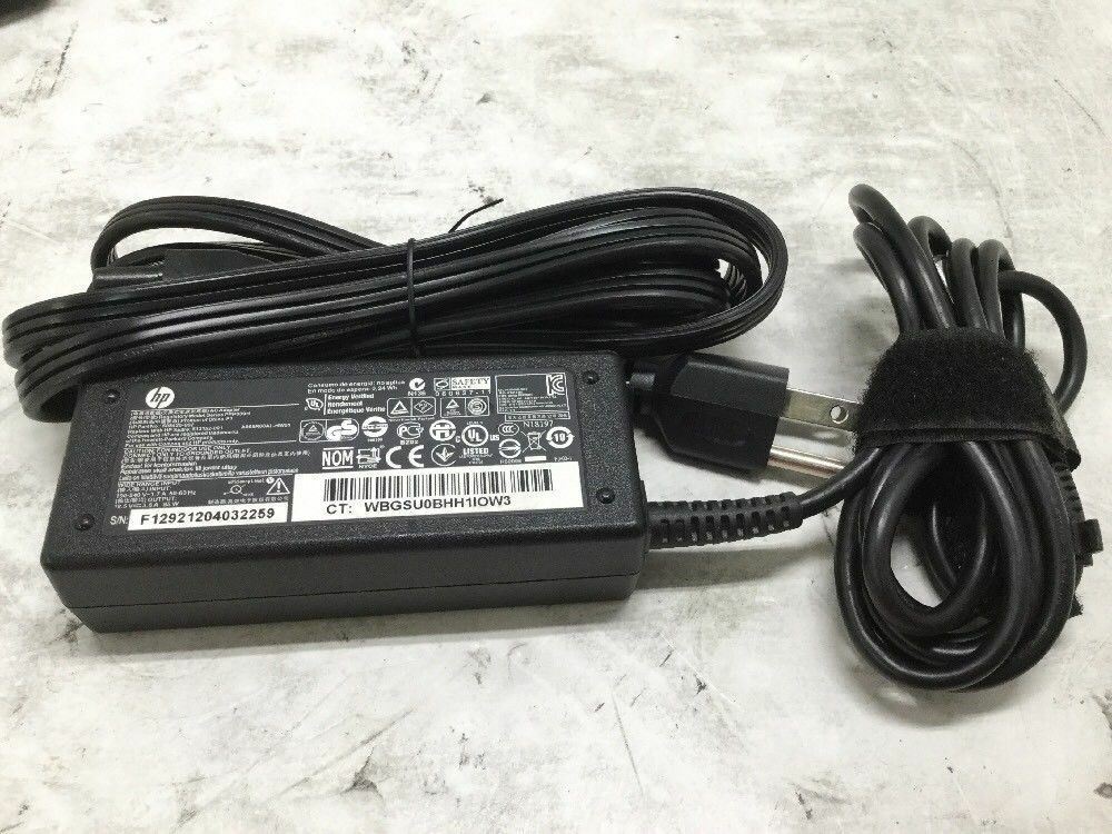 HP UltraSlim Docking Station 2013 B9C86AV#ABA For Elitebook Laptops w/AC Adapter