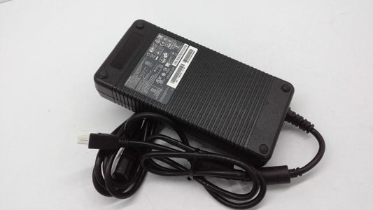 OEM Flextronics 150W 12V 6A AC Adapter Charger FA150LM1-00 341-100399-01  4 pin