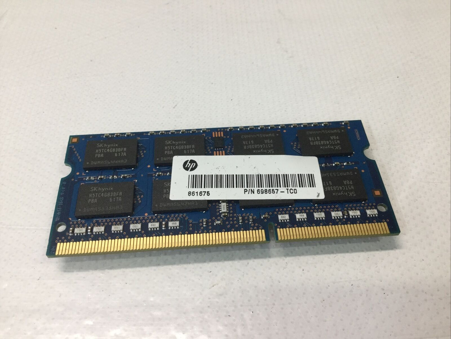 SK HYNIX 8 GB 2RX8 PCL3L-12800S , HMT41GS6BFR8A-PB ,LAPTOP MEMORY