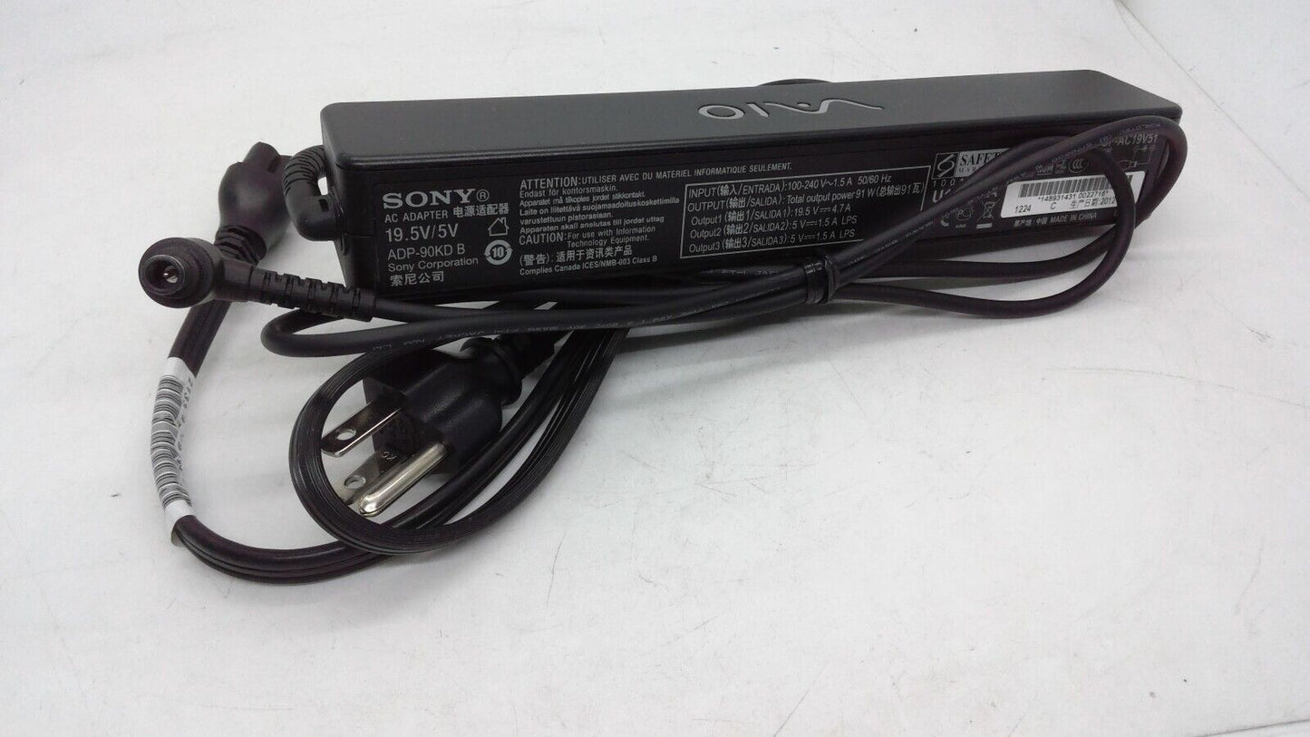 Genuine AC Power Supply Adapter Sony VGP-AC19V51 19.5V 4.7A 90W ADP-90KD B