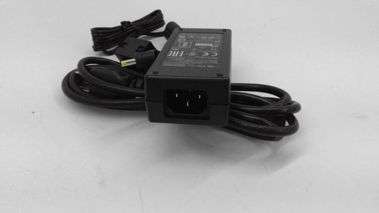 New CUI Switch  AC Adapter 30W 12V 2.5A 100-240V T4WCT SDI30-12-U-P225-C1 4.5mm