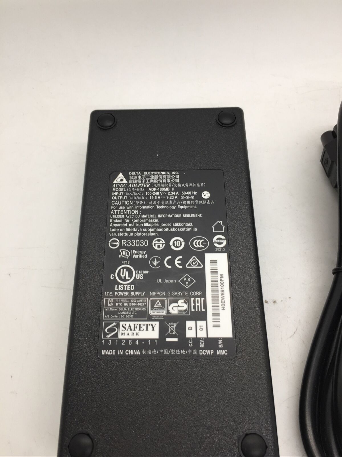 Original DELTA  AC Adapter ADP-180MB H 19.5V 9.23A 50-60Hz 180W