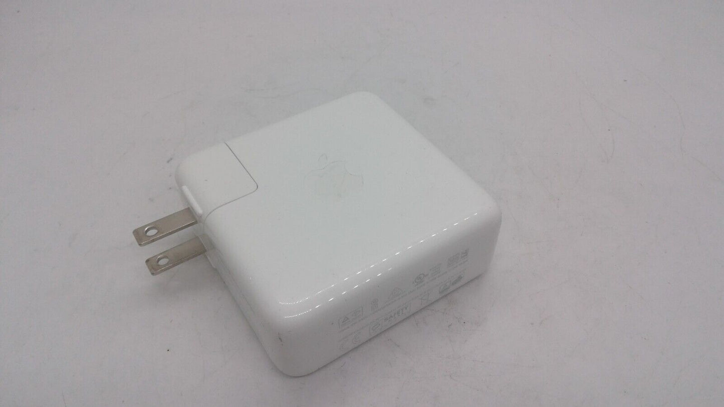 Genuine APPLE 67W USB-C Power Adapter Supply Charger MKU63AM/A  A2518 - White