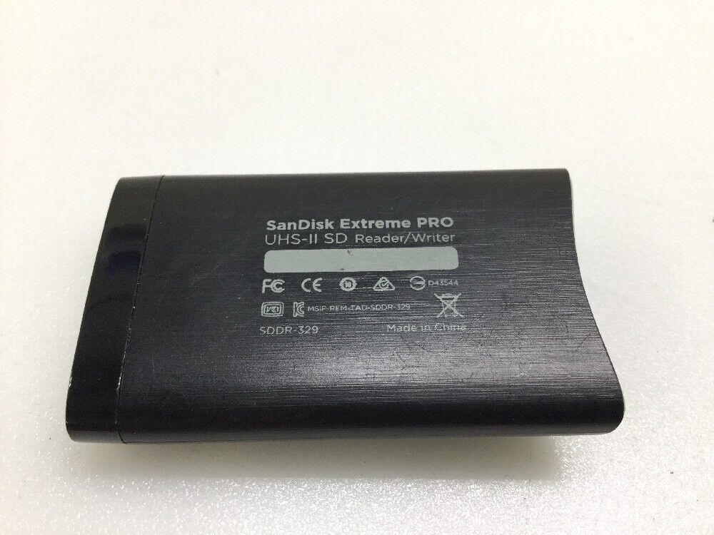 SanDisk Extreme PRO UHS-II SD Reader / Writer SDDR-329 Memory Card Readers