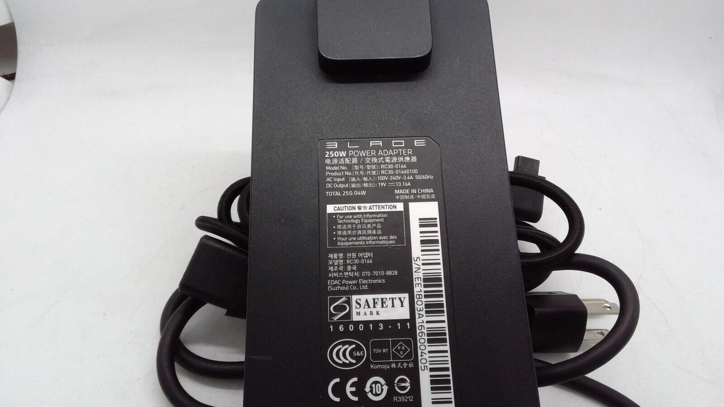 Genuine Razer 250W 19V 13.16A  Blade Pro RC30-0166 laptop charger Power Adapter