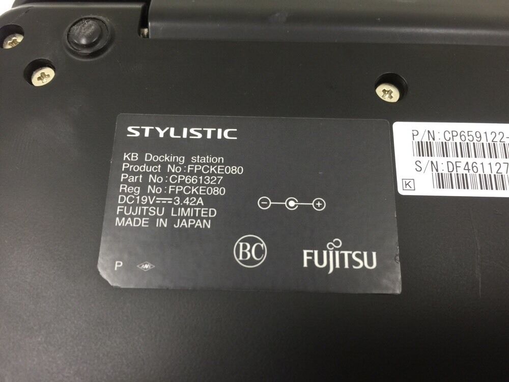 Fujitsu Stylistic Q704 Tablet Us Keyboard Docking Station FPCKE080 No Ac Adapter